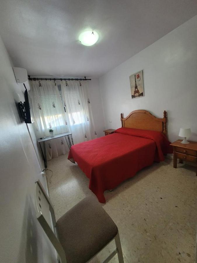 Hostal Mediterraneo Torre Del Mar Bagian luar foto