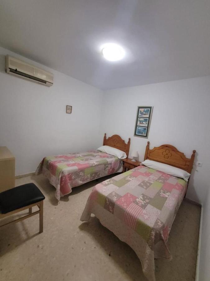 Hostal Mediterraneo Torre Del Mar Bagian luar foto
