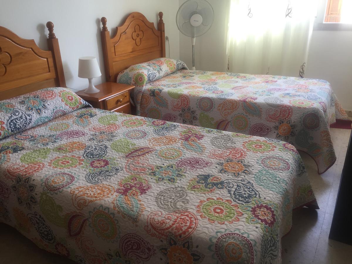 Hostal Mediterraneo Torre Del Mar Bagian luar foto