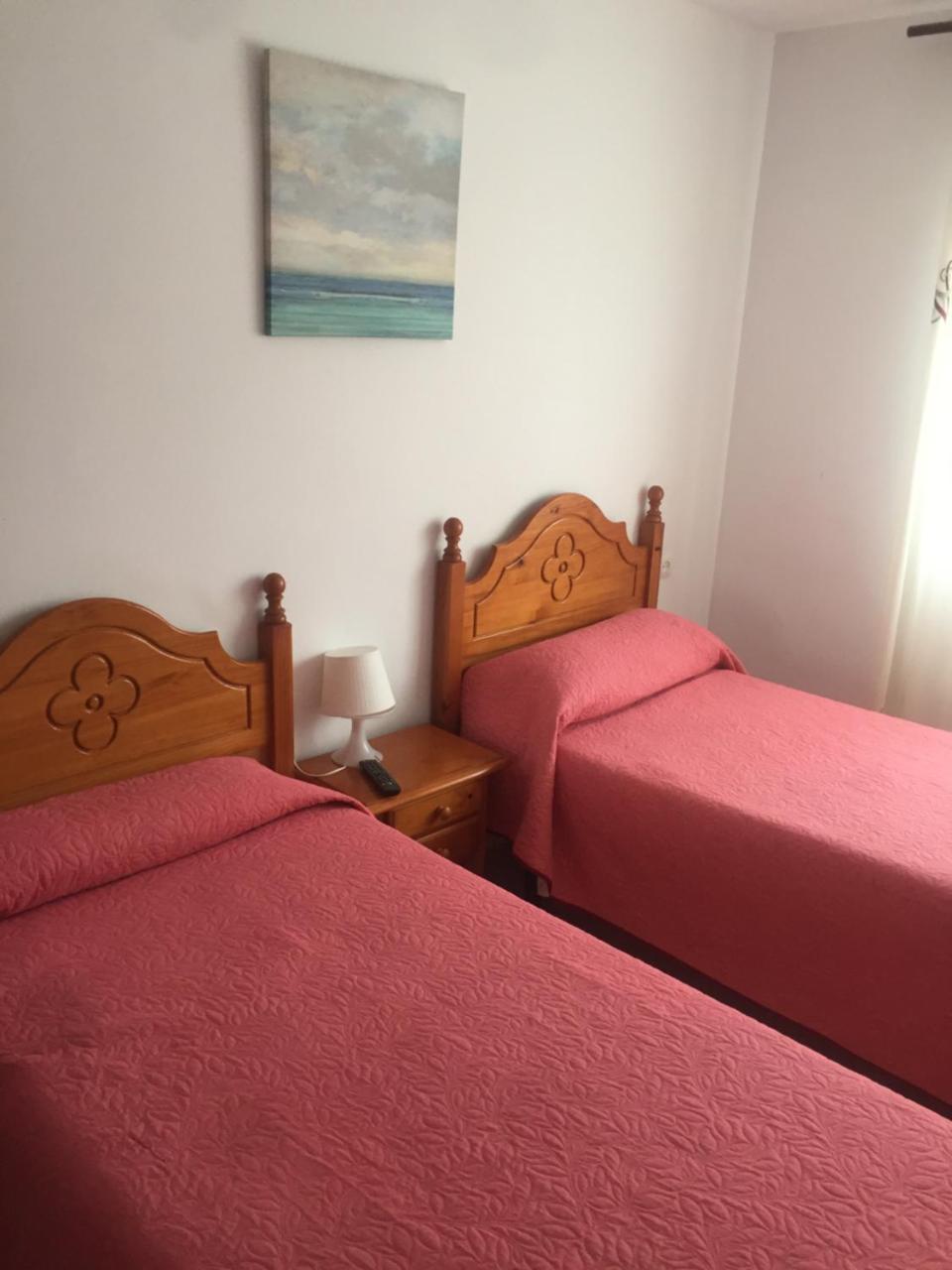 Hostal Mediterraneo Torre Del Mar Bagian luar foto